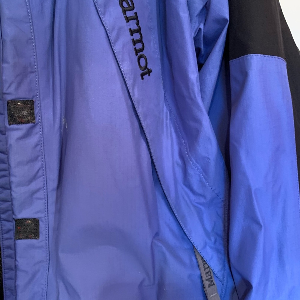 Water and snow repellent jacket.